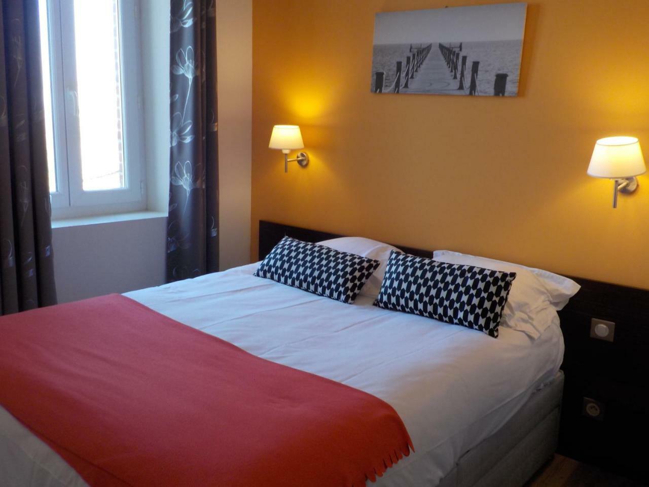 Hotel De Bretagne Dol Centre Ville - Hotel Et Restaurant Dol-de-Bretagne Eksteriør bilde